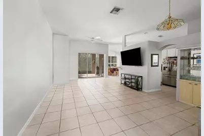 3181 Stonehurst Circle, Kissimmee, FL 34741 - Photo 6
