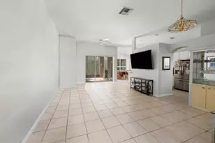 3181 Stonehurst Cir, Kissimmee, FL 34741 - Photo 6