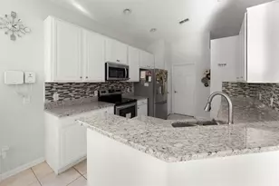 3181 Stonehurst Cir, Kissimmee, FL 34741 - Photo 12