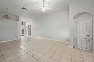3181 Stonehurst Cir, Kissimmee, FL 34741 - Photo 8