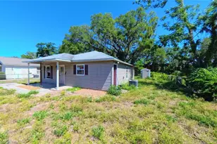 1704 Center St, Leesburg, FL 34748 - Photo 2