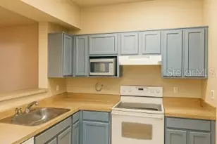 3701 Castle Pines Ln, Orlando, FL 32839 - Photo 4