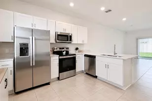 3244 Skyline Loop, Kissimmee, FL 34758 - Photo 2