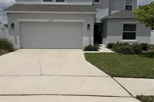 1033 Calico Pointe Cir, Groveland, FL 34736 - Photo 2