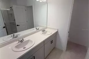 1033 Calico Pointe Cir, Groveland, FL 34736 - Photo 50