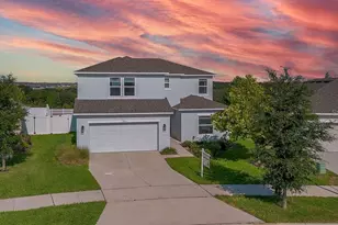 1033 Calico Pointe Cir, Groveland, FL 34736 - Photo 1