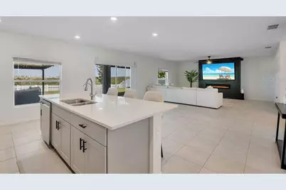 1033 Calico Pointe Circle, Groveland, FL 34736 - Photo 10