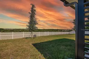 1033 Calico Pointe Cir, Groveland, FL 34736 - Photo 44
