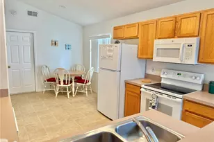 2668 Willow Glen Cir, Kissimmee, FL 34744 - Photo 6