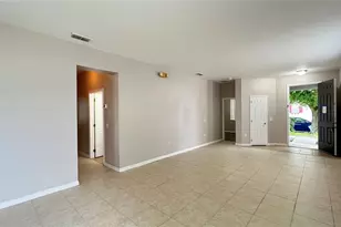 318 Sand Ridge Dr, Davenport, FL 33896 - Photo 4