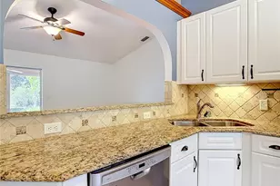 39903 Greenbrier St, Eustis, FL 32736 - Photo 8