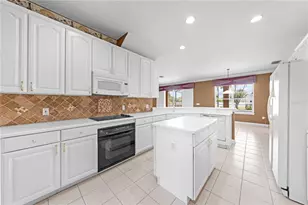 1620 Marina Lake Dr, Kissimmee, FL 34744 - Photo 22