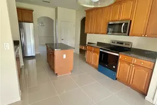 2370 Hinsdale Dr, Kissimmee, FL 34741 - Photo 10