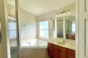 2370 Hinsdale Dr, Kissimmee, FL 34741 - Photo 18