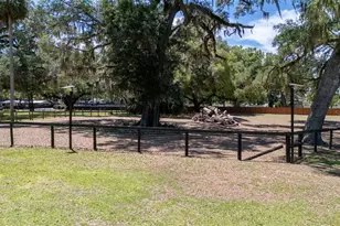 830 NW 111 Ln, Oxford, FL 34484 - Photo 10