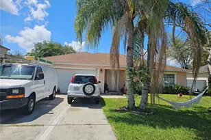 557 Eagle Ct, Kissimmee, FL 34759 - Photo 4