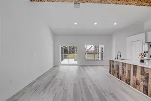 2437 Hybrid Dr, Kissimmee, FL 34758 - Photo 34