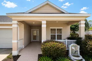 1333 Kellogg Dr, Tavares, FL 32778 - Photo 2