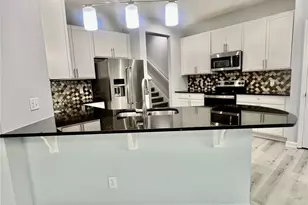 3215 Stratton Cir, Kissimmee, FL 34744 - Photo 10