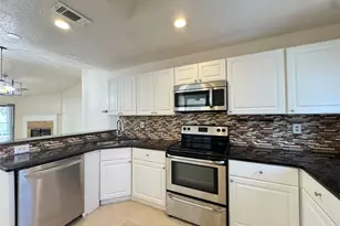 14 York Ct, Kissimmee, FL 34758 - Photo 4
