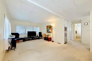 4676 66th Ln N, Saint Petersburg, FL 33709 - Photo 2