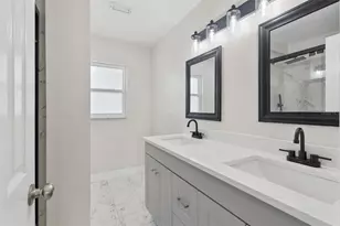 210 E Palm St, Davenport, FL 33837 - Photo 14