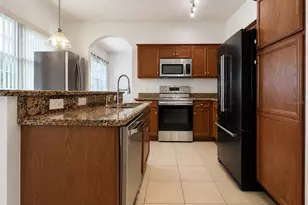 375 Aldershot Ct, Kissimmee, FL 34758 - Photo 2