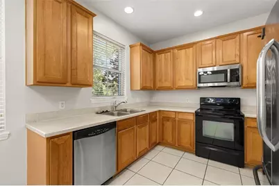 2842 Grasmere View Parkway, Kissimmee, FL 34746 - Photo 6