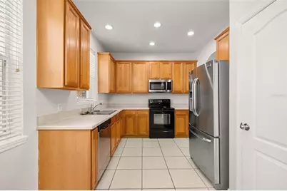 2842 Grasmere View Parkway, Kissimmee, FL 34746 - Photo 4