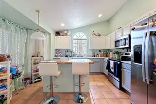230 Hypolita Ave, Davenport, FL 33897 - Photo 2