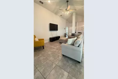 365 Citrus Pointe Drive, Davenport, FL 33837 - Photo 10