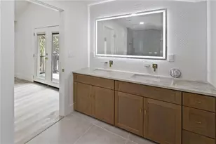 3232 W Oakellar Ave, Tampa, FL 33611 - Photo 26