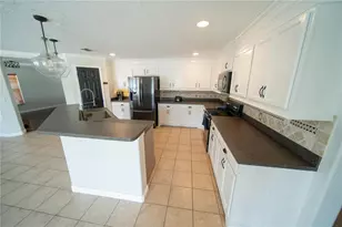 4621 Yellow Bay Dr, Kissimmee, FL 34758 - Photo 8