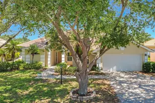 1216 Whitney Dr, Venice, FL 34292 - Photo 6