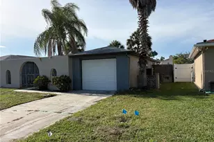 6301 Seabreeze Dr, Port Richey, FL 34668 - Photo 2
