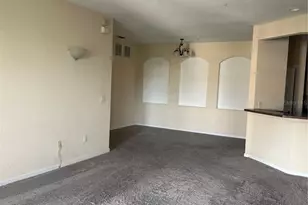 3001 Laurel Run Ln, Kissimmee, FL 34741 - Photo 6