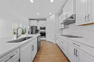 15537 Mango Isle St, Winter Garden, FL 34787 - Photo 6