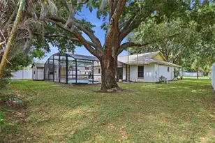 2495 Pine Chase Cir, Saint Cloud, FL 34769 - Photo 32