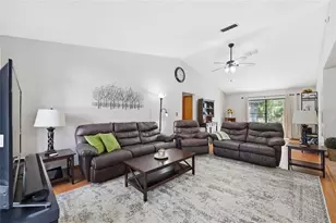 2495 Pine Chase Cir, Saint Cloud, FL 34769 - Photo 8