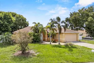 307 Sterling Dr, Winter Haven, FL 33884 - Photo 2