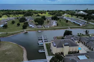 3421 Club Cir, Lakeshore, FL 33854 - Photo 14