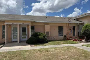 3421 Club Cir, Lakeshore, FL 33854 - Photo 2