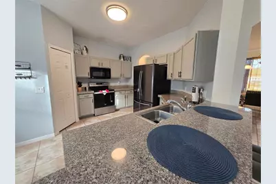 930 Oxford Drive, Davenport, FL 33897 - Photo 6