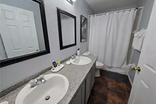 930 Oxford Dr, Davenport, FL 33897 - Photo 40
