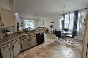 930 Oxford Dr, Davenport, FL 33897 - Photo 8