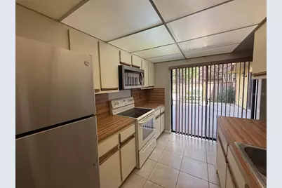 5296 Cypress Court #433, Orlando, FL 32811 - Photo 14