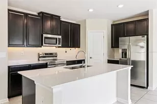 310 Citrus Pointe Dr, Davenport, FL 33837 - Photo 4