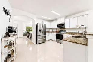 631 Swallowtail Dr, Haines City, FL 33844 - Photo 4