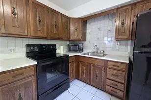 7216 James St, Port Richey, FL 34668 - Photo 10