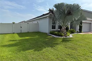 2600 Wadeview Loop, Saint Cloud, FL 34769 - Photo 4